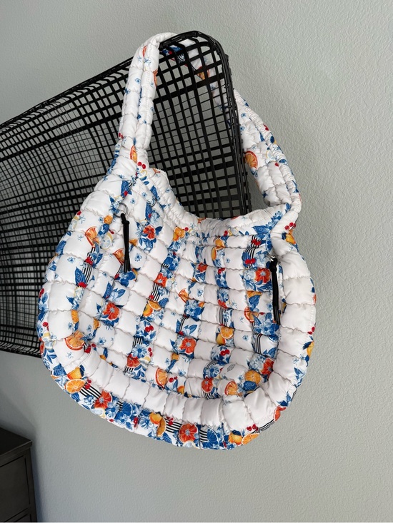 Free People Handbags - Free people Printed Carryall Bag